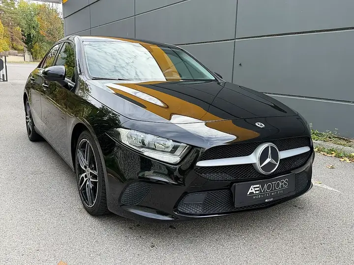 Mercedes-Benz A-Class 2019 photo 2
