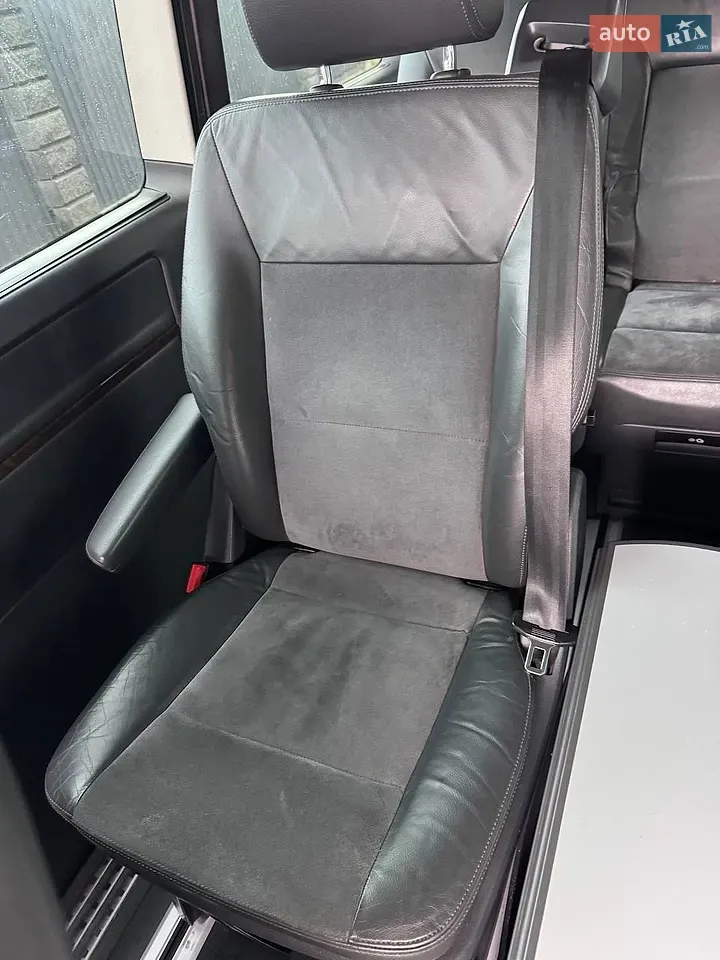 Volkswagen Multivan 2011 photo 5