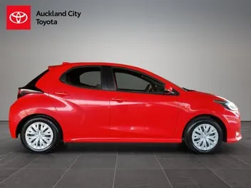 Toyota Yaris 2024 photo 3