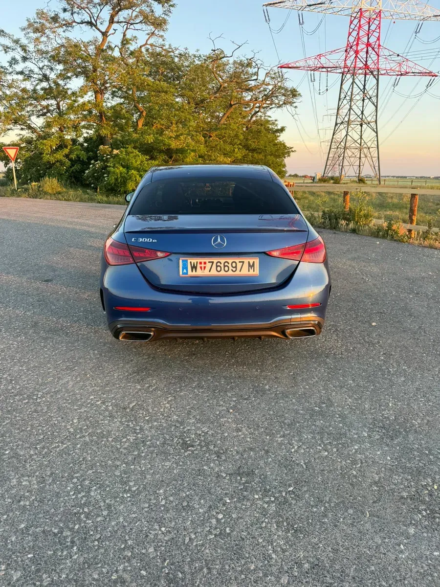 Mercedes-Benz C-Class 2022 photo 3
