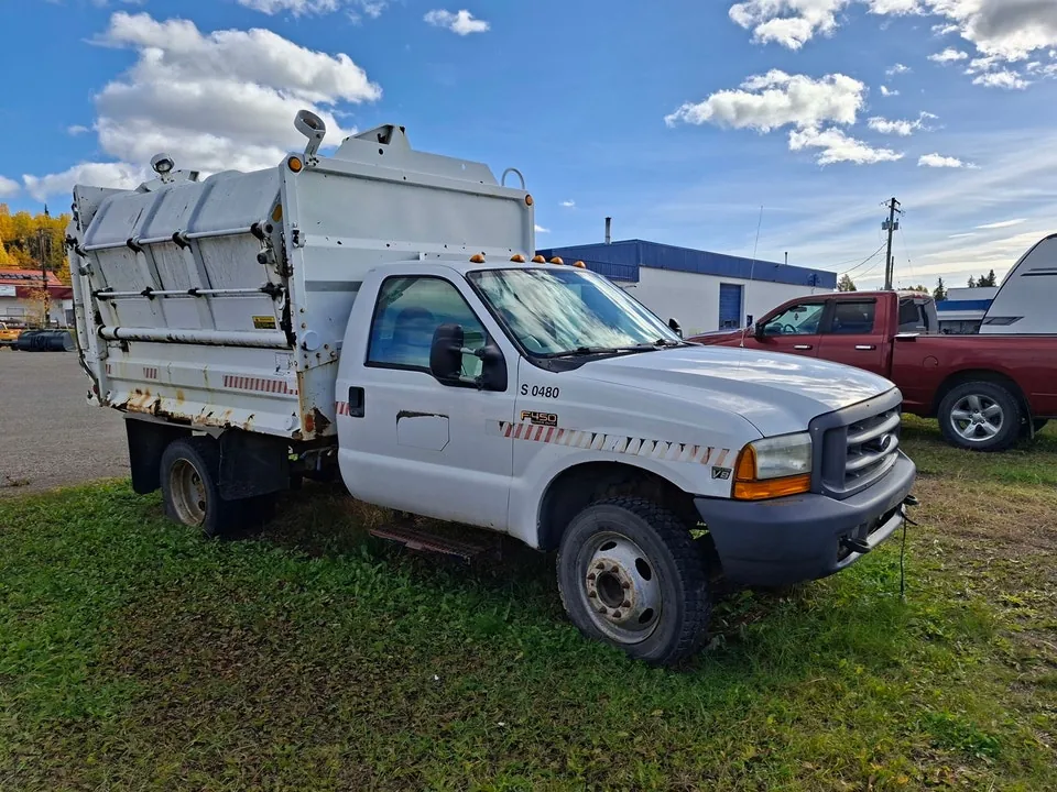 Ford F-450 Super Duty 1999 photo 2