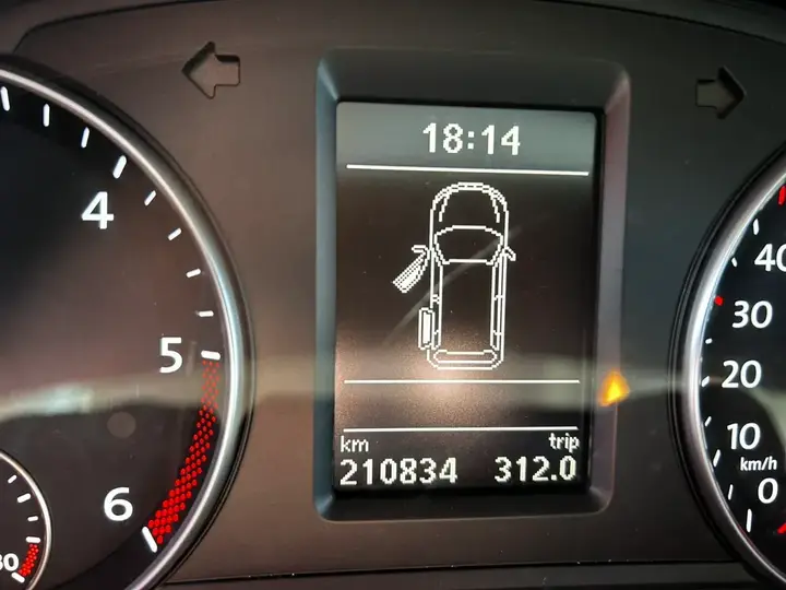 Volkswagen Sharan 2014 photo 3