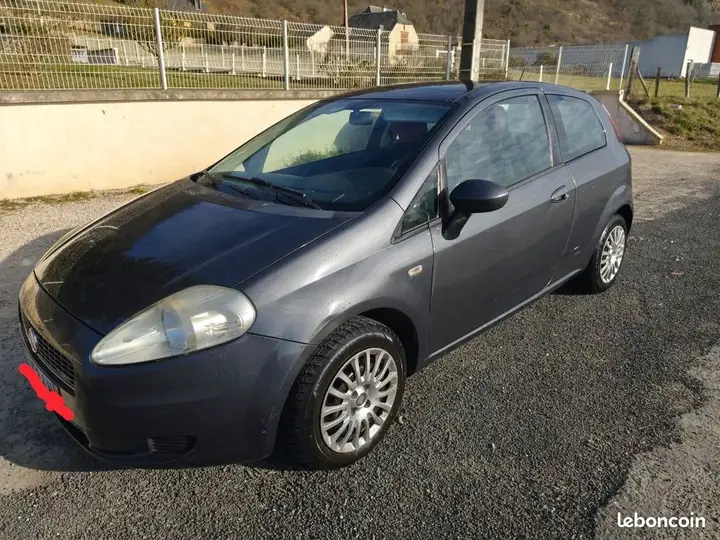 Fiat Grande Punto 2008 photo 2