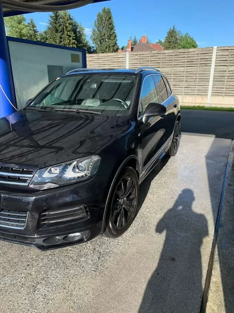 Volkswagen Touareg 2012 photo 2