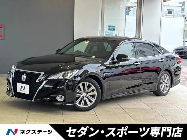 Toyota Crown Athlete Hybrid