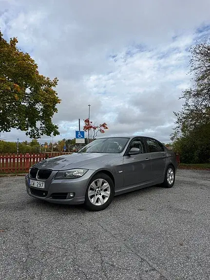 BMW 318I