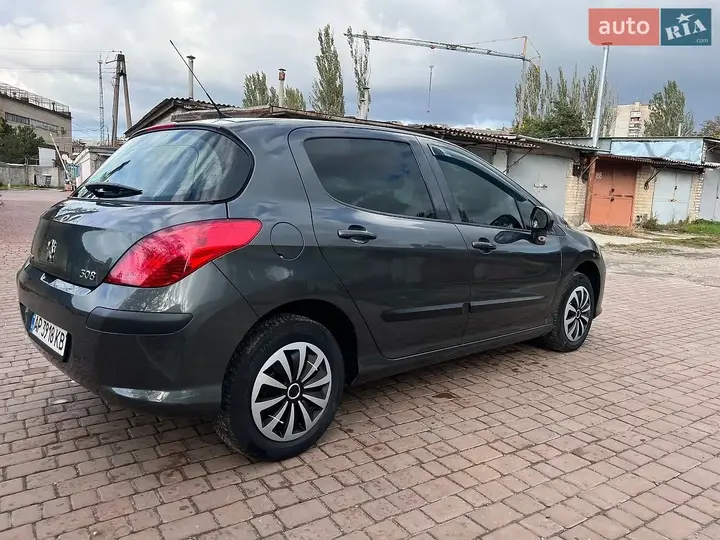 Peugeot 308 2008 photo 2