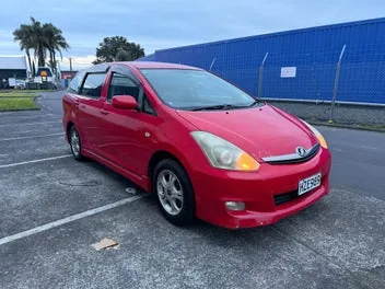 Toyota Wish 2005 photo 2