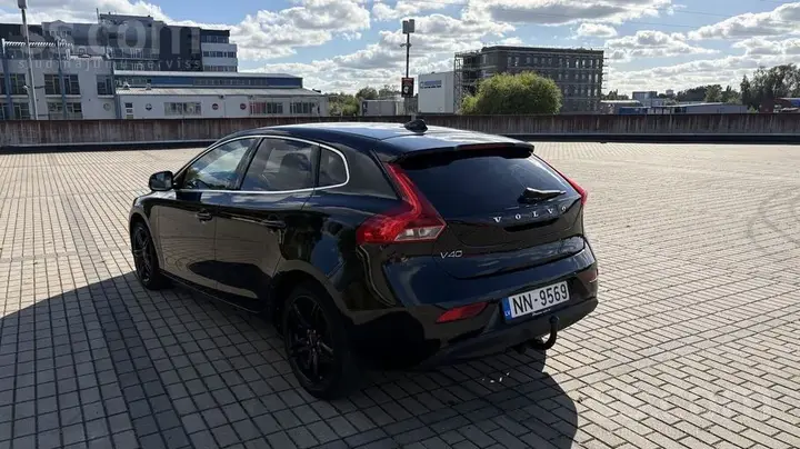 Volvo V40 2013 photo 3