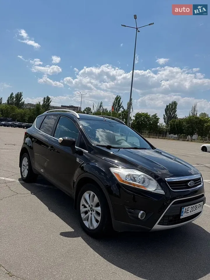 Ford Kuga 2010 photo 2