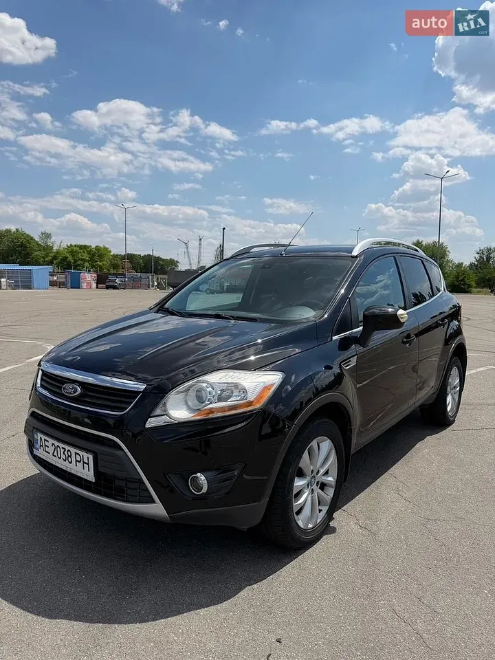 Ford Kuga 2010 photo 3