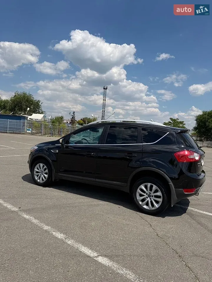 Ford Kuga 2010 photo 4