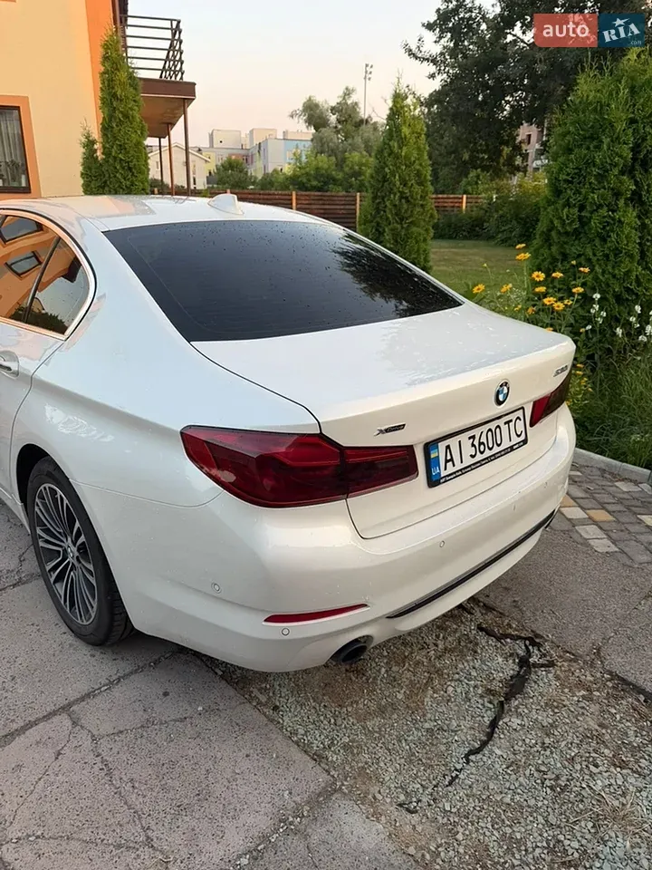 BMW 5 Series 2017 photo 3