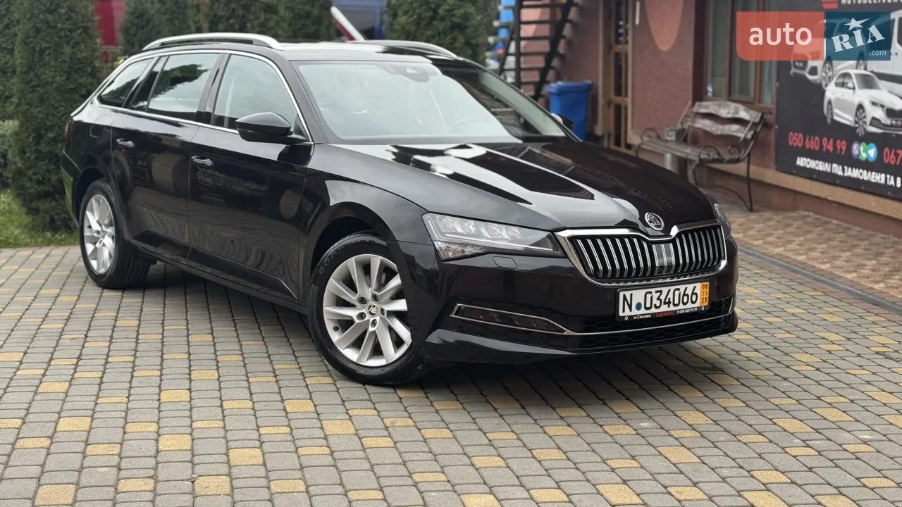Skoda Superb 2022 photo 2