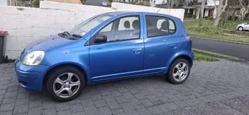 Toyota Echo 2005 photo 2