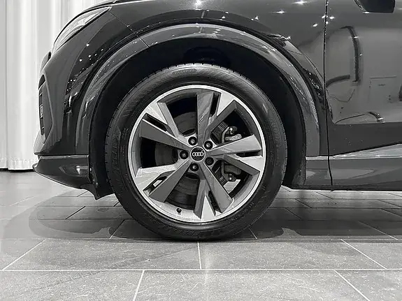 Audi Q4 E-Tron 2023 photo 5