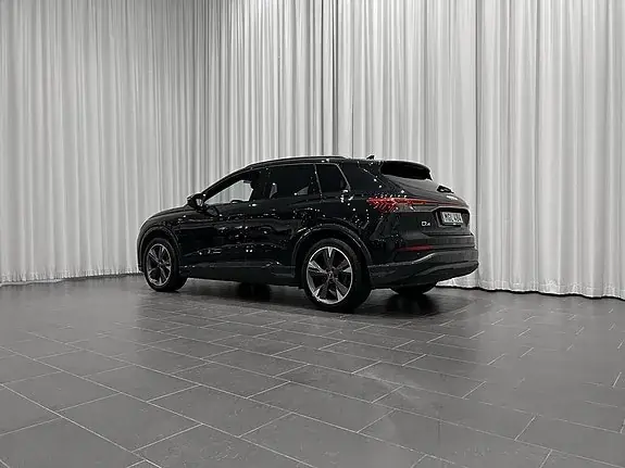 Audi Q4 E-Tron 2023 photo 3