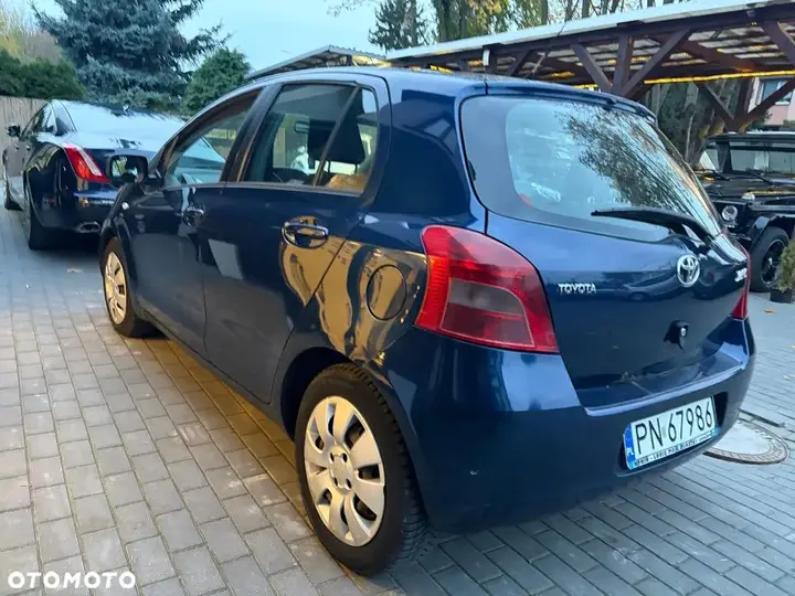 Toyota Yaris 2007 photo 4