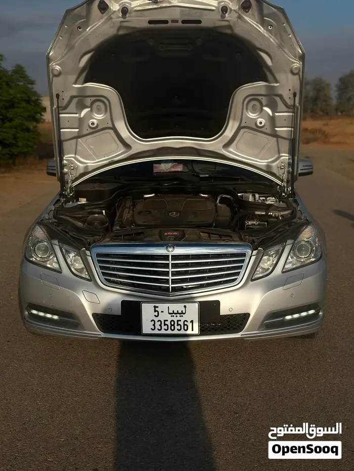 Mercedes-Benz E 300