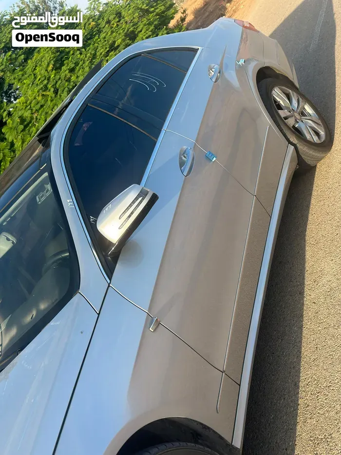 Mercedes-Benz E 300 2013 photo 4