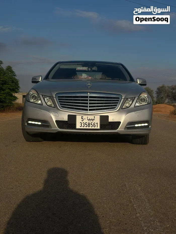 Mercedes-Benz E 300 2013 photo 3