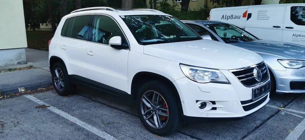 Volkswagen Tiguan 2010 photo 2