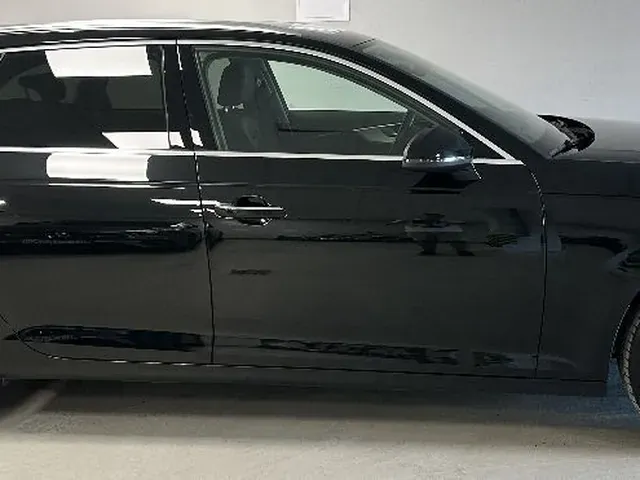 Audi A4 Avant 2017 photo 4