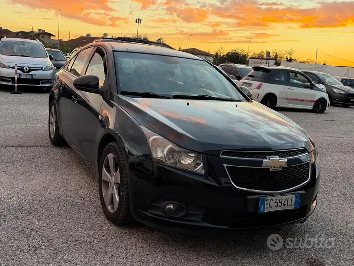 Chevrolet Cruze 2010 photo 2