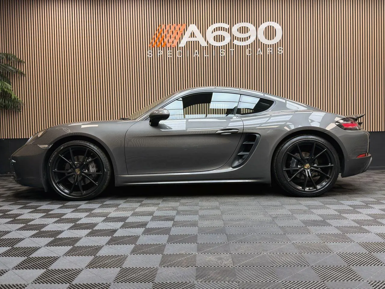 Porsche 718 Cayman 2019 photo 4
