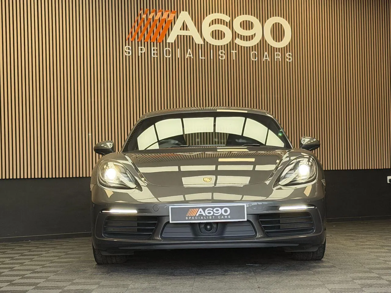 Porsche 718 Cayman 2019 photo 2