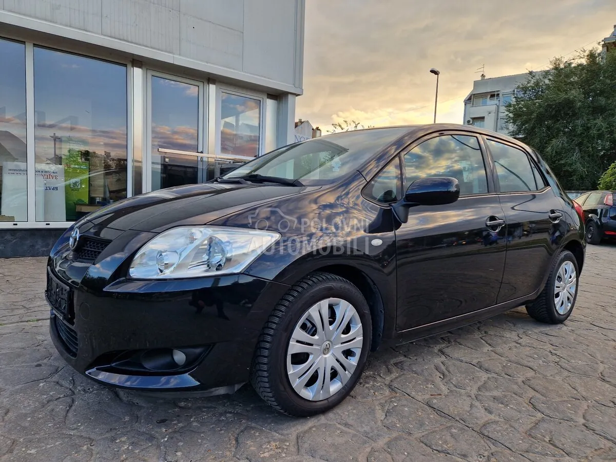 Toyota Auris 2008 photo 2