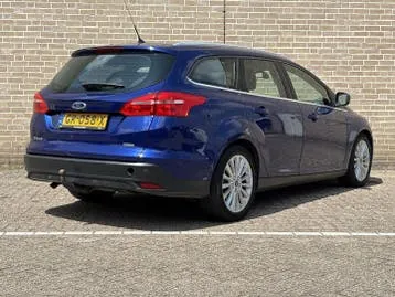 Ford Focus 2015 photo 2