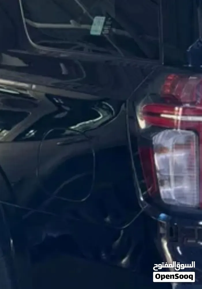 Chevrolet Tahoe 2021 photo 2
