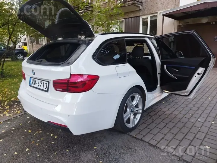 BMW 318D 2016 photo 2