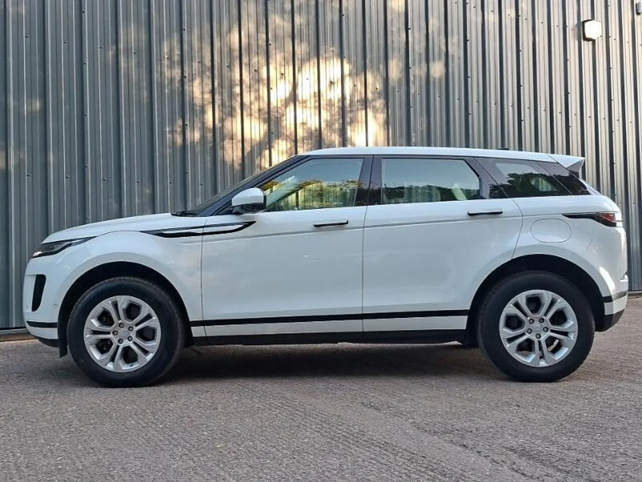 Land Rover Range Rover Evoque 2021 photo 4