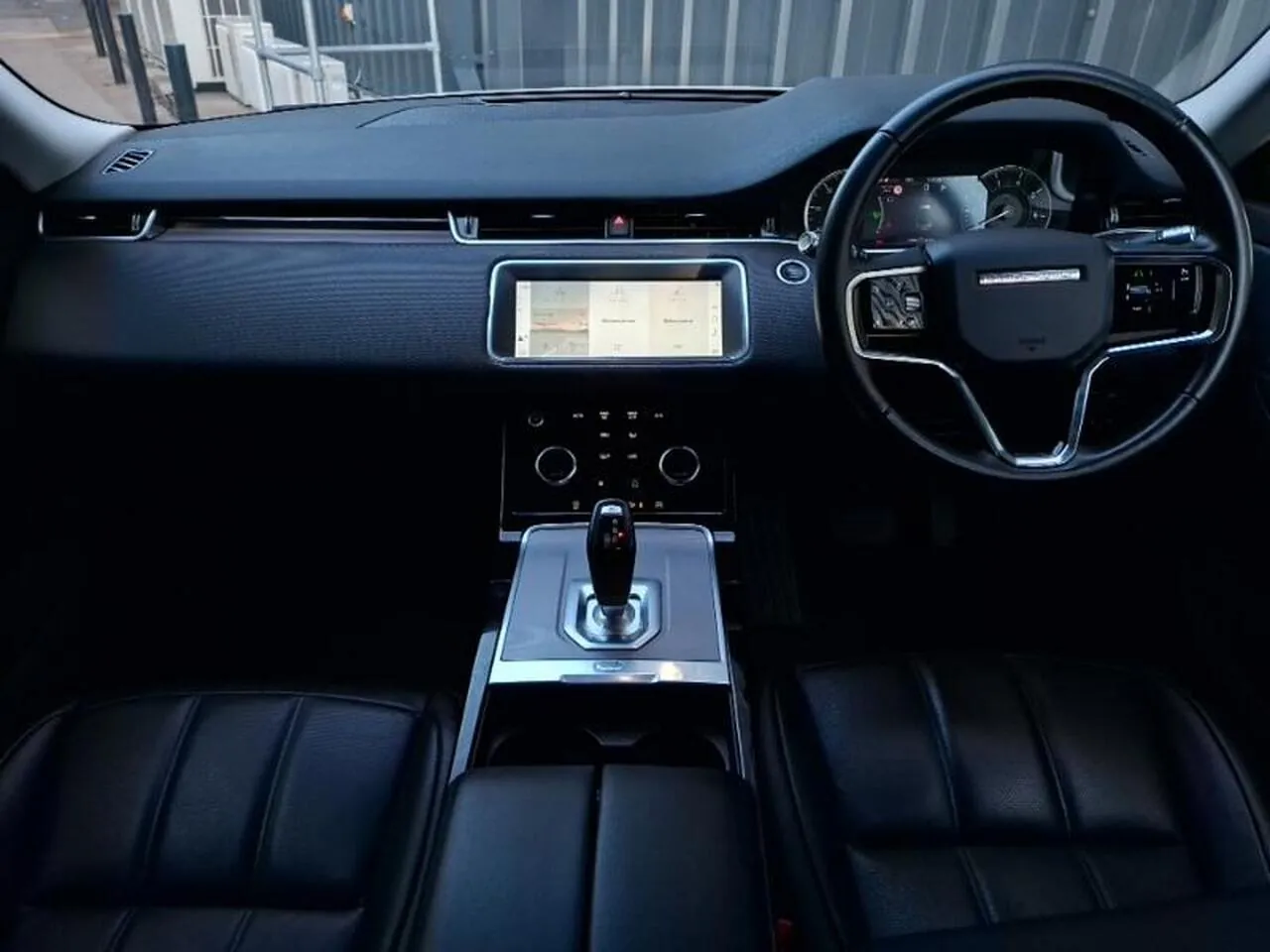 Land Rover Range Rover Evoque 2021 photo 3
