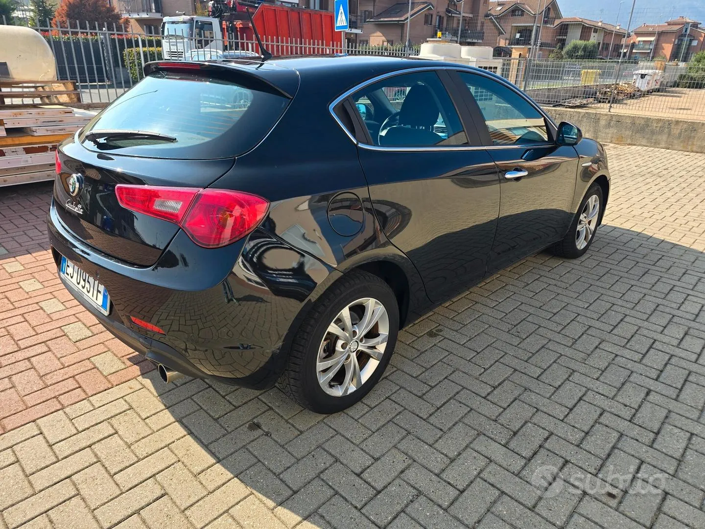 Alfa Romeo Giulietta 2011 photo 3