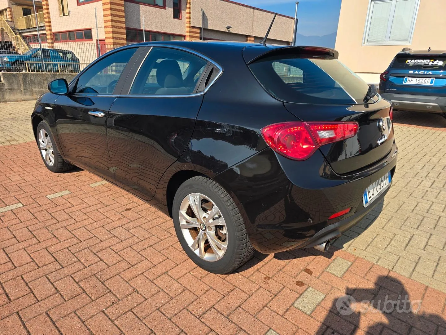 Alfa Romeo Giulietta 2011 photo 2