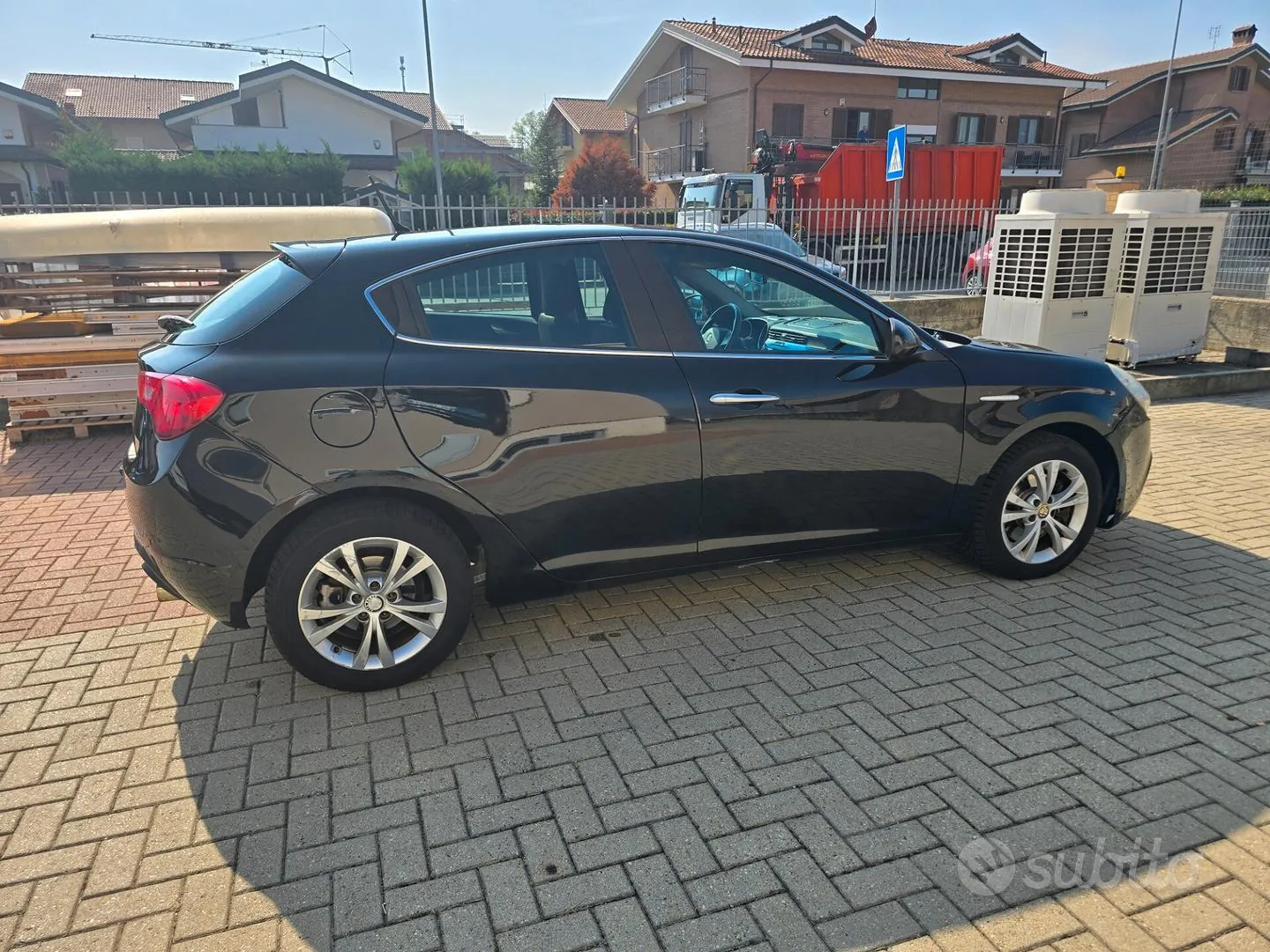 Alfa Romeo Giulietta 2011 photo 5