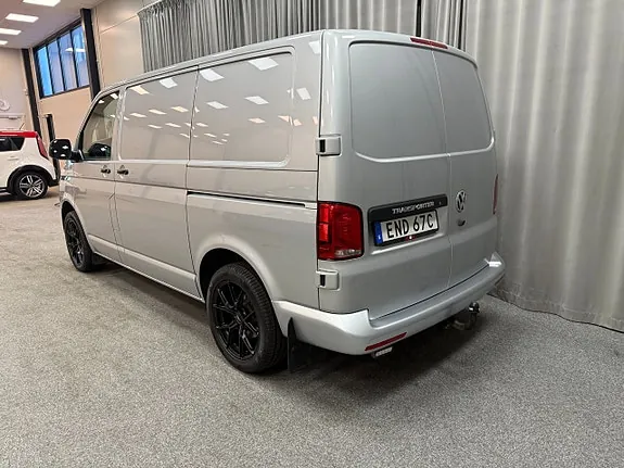 Volkswagen Transporter 2023 photo 3