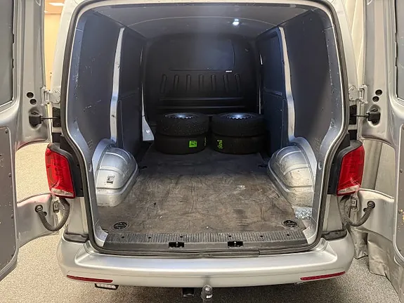 Volkswagen Transporter 2023 photo 5