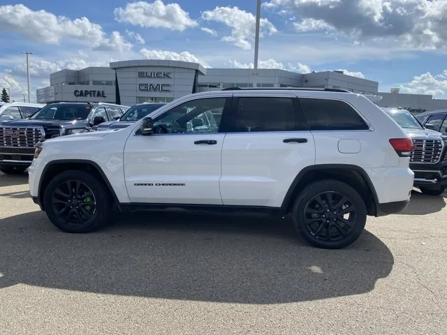Jeep Grand Cherokee 2017 photo 2
