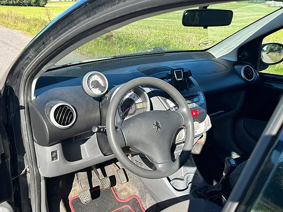 Peugeot 107 2007 photo 5