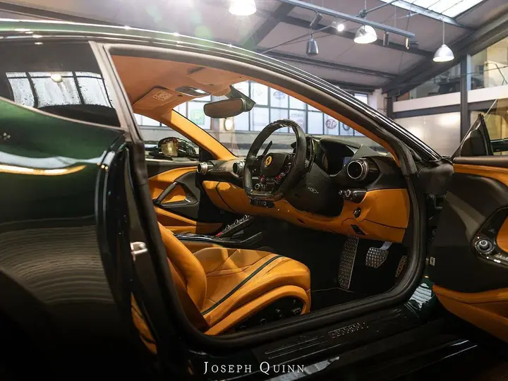 Ferrari 812 Superfast 2018 photo 2