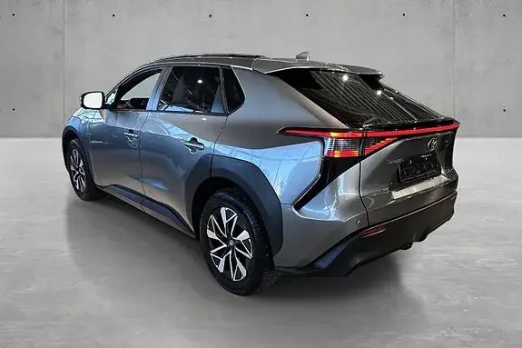 Toyota Bz4X 2023 photo 3
