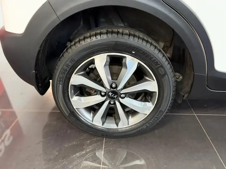 Kia Stonic 2021 photo 3