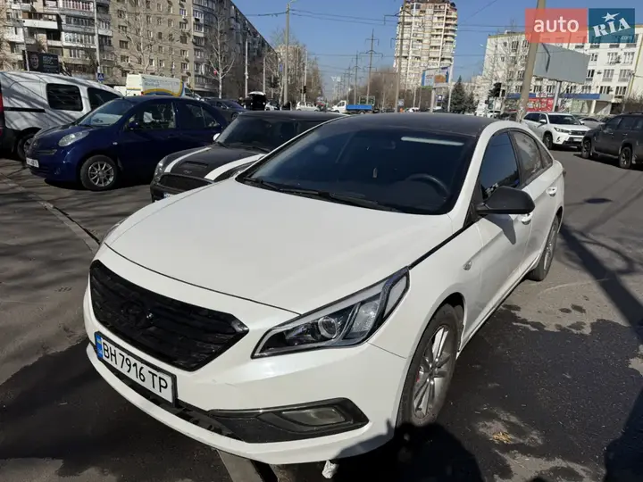 Hyundai Sonata 2014 photo 2