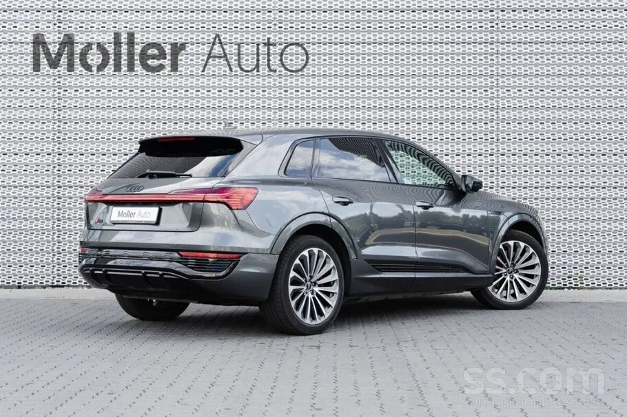 Audi Q8 E-Tron 2024 photo 4