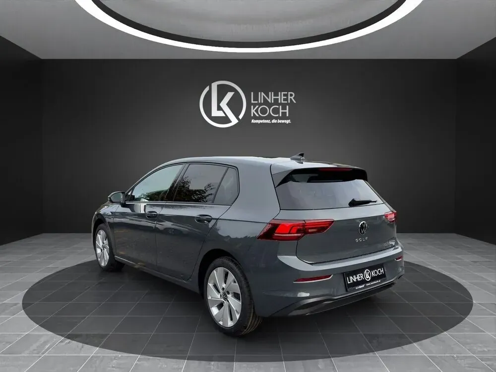 Volkswagen Golf 2026 photo 3