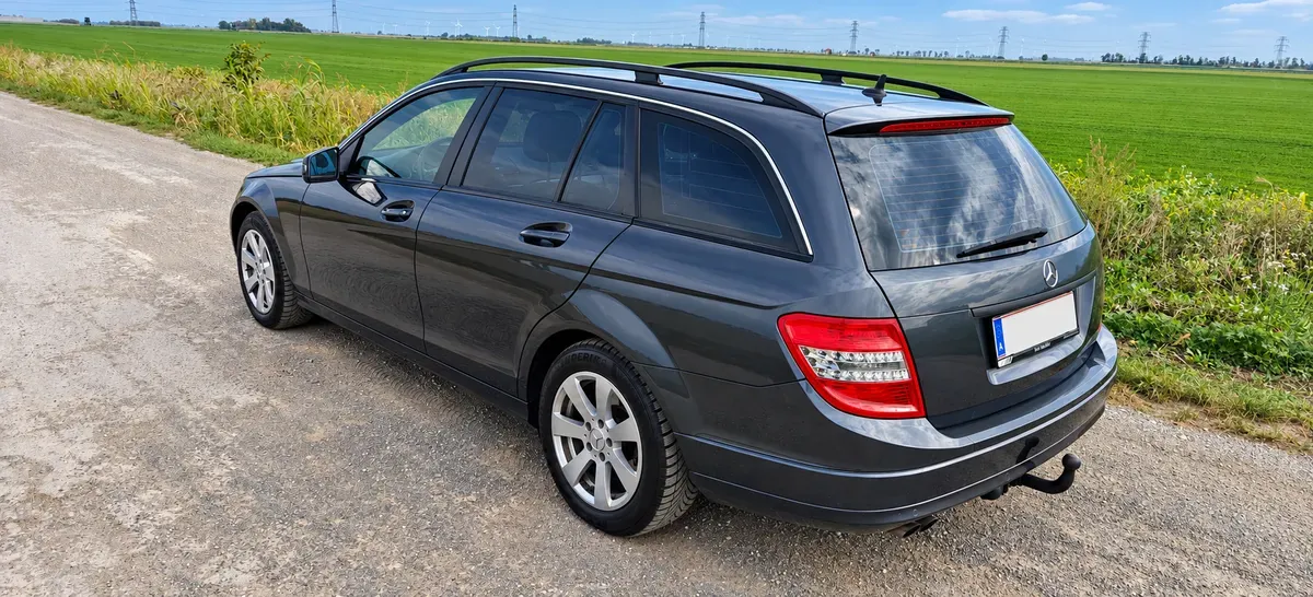 Mercedes-Benz C-Class 2009 photo 3